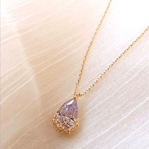 Amethyst Gold Necklace Teardrop CRYSTAL GOLD PENDANT NECKLACE Purple Crystal - Picture 3 of 6